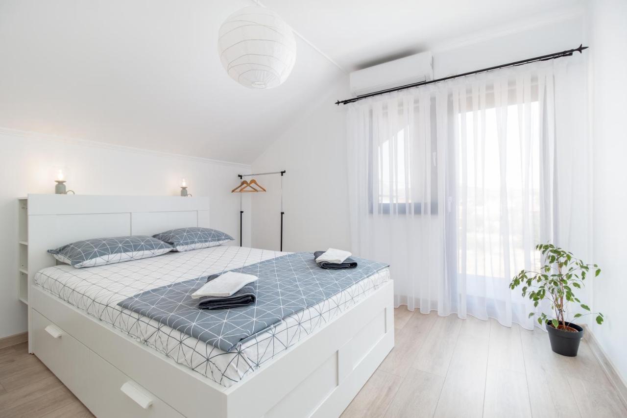 Zola Guest House ออราแด ภายนอก รูปภาพ