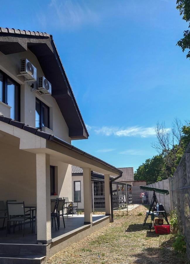 Zola Guest House ออราแด ภายนอก รูปภาพ